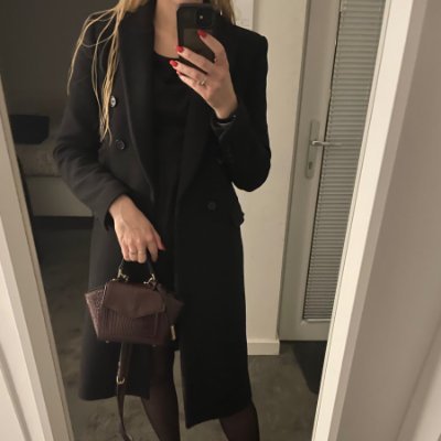 PennyMontrose's profile picture. 