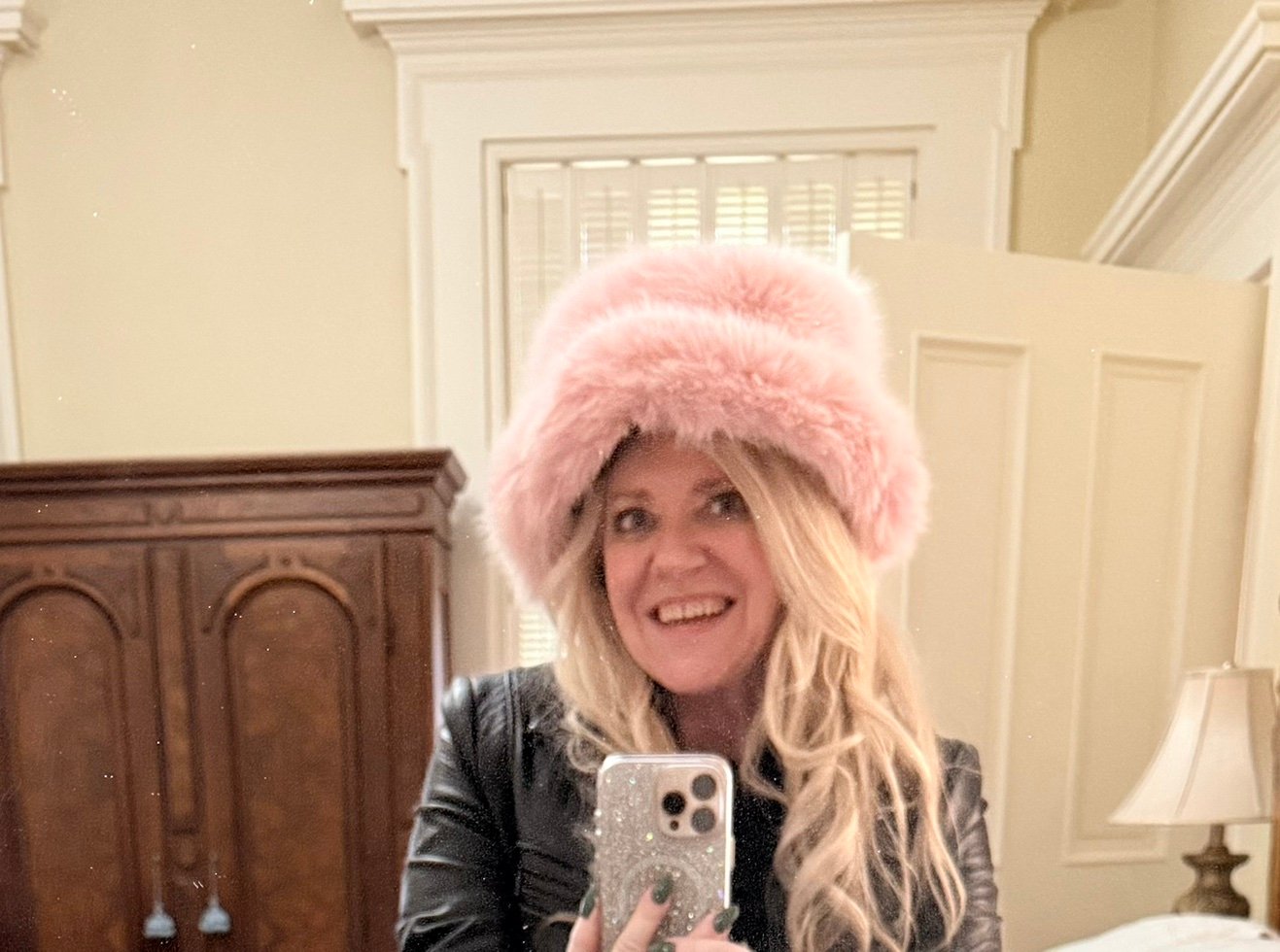 LauraEdgington8's profile picture. 