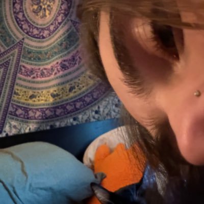 unloversciub's profile picture. icarus if he was a lesbian on twitter