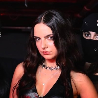 beaoakupdates's profile picture. Updates de Solista @itsbeatrizoak