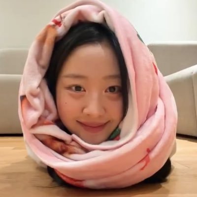 yurifail's profile picture. Pervert girl that likes tenna pussy... ah jinja tenna your so kyeopta... your charm is f*cking insane