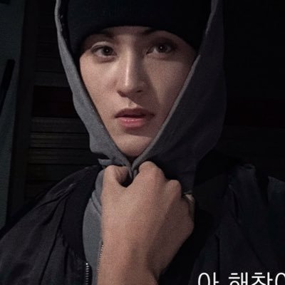 taeintermission's profile picture. 