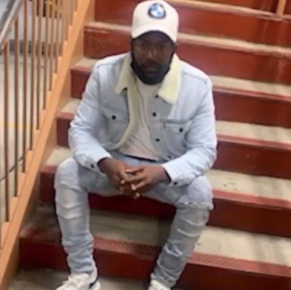 Loony5900's profile picture. 