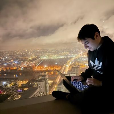 DPacques's profile picture. contact@dylan-pacques.fr ✉️ 
Administrateur systèmes et réseaux & DJ & Freelance