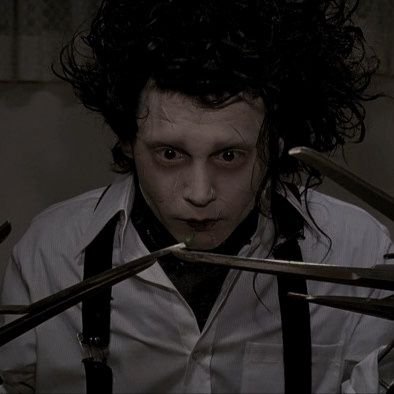 Requiharle's profile picture. 𝟸𝟼 𝑦.𝑜|
дівчина з тростиною та амбіціями, яка полюбляє осінь, котів, каву, книги, кіно і музику.