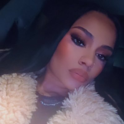 kiyauloni's profile picture. HER.