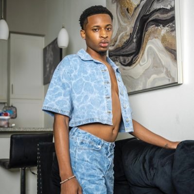 Deemoneyyho's profile picture. 