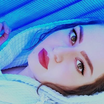 sahereabi's profile picture. بعد از من هیچ کس تکرار من نخواهد بود/و این نشان قدرت من است