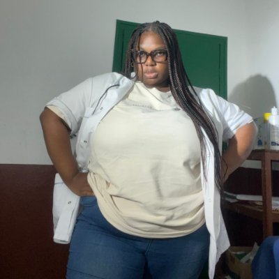 uneviedefollie's profile picture. Docteur en médecine diplômée d’état / « Feminist = a person who believes in the social, economic and political equality of the sexes » | From Pog 🇬🇦 |