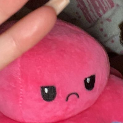 lauribelk1's profile picture. Born from stars. Unbothered. In orbit beyond ego.✨ 🏳️‍🌈