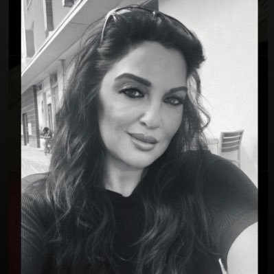 Yesim341907's profile picture. ✨A new era is beginning 🌿Balanced and at peace .." 📖 Constantly growing and evolving 🇩🇪🇹🇷 .. Fenerbahçe 💛 💙 (Hauptaccount) @yesimsmile_1907