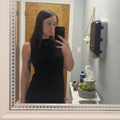 Invaderzemi's profile picture. I turn the lights out on a thousand eyes all watching waiting 🖤