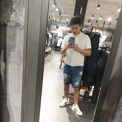 Fernand42249979's profile picture. 