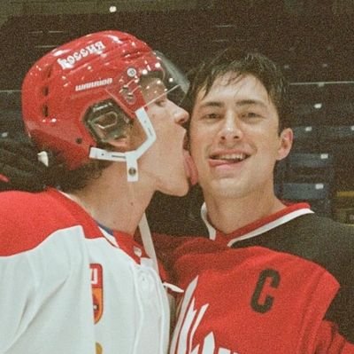 _ohnpoli's profile picture. TZP stan.
Heated Rivalry era.