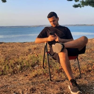 sahinn0595's profile picture. 