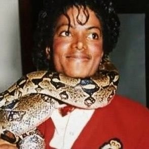 shymykol's profile picture. never seen a hero like me in a sci fi ⋆˚꩜ @chicmykol