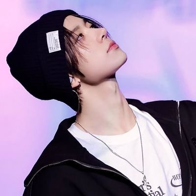 estrellarxta_'s profile picture. 