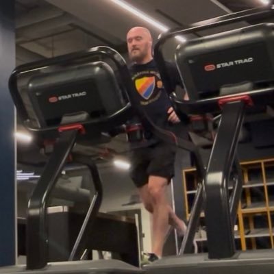 Burgi11362's profile picture. UEFA C-certifierad tränare i fotboll (Karlbergs BK), hockeynörd (Djurgårn) och CrossFit-instruktör.