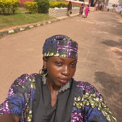 _oyin_dam_ola's profile picture. Bibliophile
| Product Management
| Art
| Music
| Feminist
| A tired student
| LOML @Tmajorr
