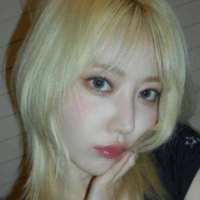 oziecakes's profile picture. A.T.🕊️ O.N.² 🕊️ N.M. 🕊️ (I POST TETRO SPOILERS!!!!) creator of tetro green