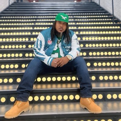 DJLayneLuv's profile picture. DJ that happens to be from Forest Park on the Northside of Columbus. Some said it couldn't be done...Well I'm doin it! #NeverGiveUpOnYourDreams