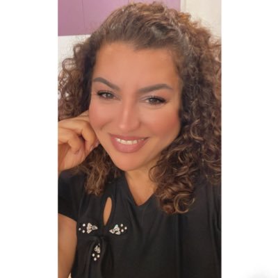 zeyna77034419's profile picture. Ve aslında hayat dediğin, yaşayabildiğin kadar güzeldir…