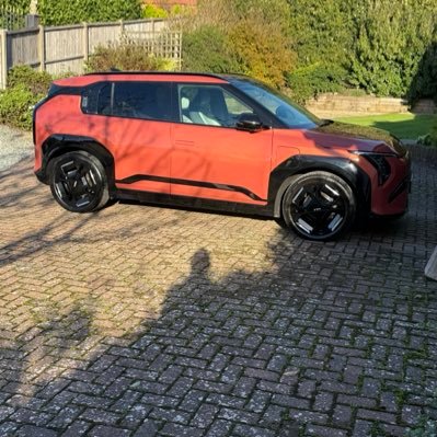 chris_hyoung's profile picture. Views are my own