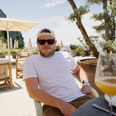 JakeKing's profile picture. Cheif Minimalist.