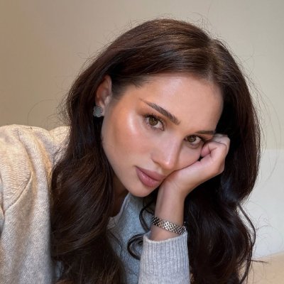 AliciaTrinidadx's profile picture. Designing with vision and dedication .✨