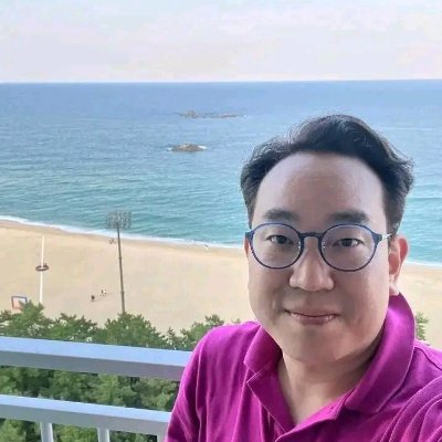 leekwangt580541's profile picture. 