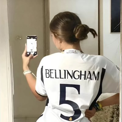 hzywsf61's profile picture. 