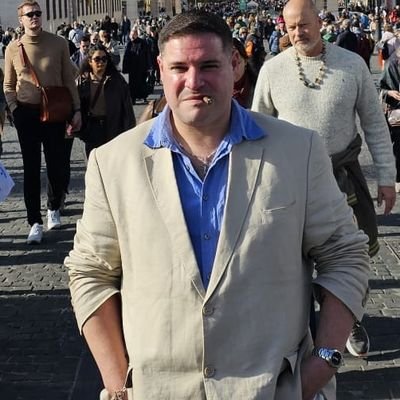 Geordetroiter's profile picture. eastern Catholic socialist • trade unionist • 🇱🇧/🏴󠁧󠁢󠁳󠁣󠁴󠁿