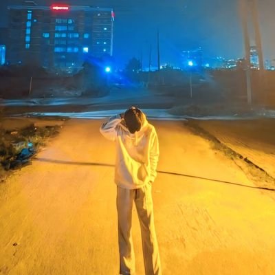 Shomoybaba's profile picture. hold 
Instagram @6esman 
gmail - ahmedxcash@gmail.com