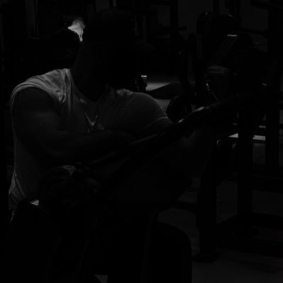 4653aass's profile picture. لن تفهم عمقي ' وانا امقت السطح.