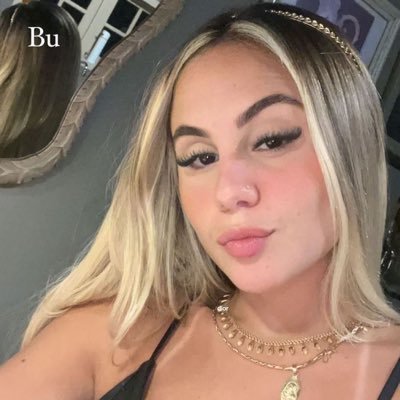 tricoloiraz's profile picture. verde, branco e grená.