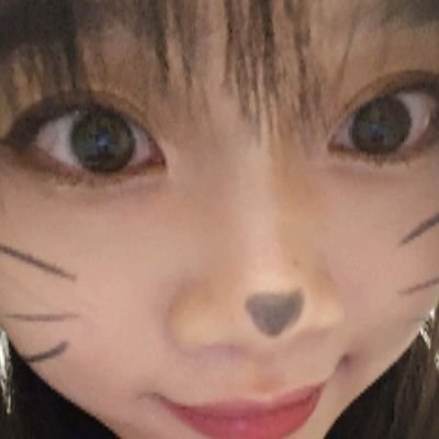 cloudie_days's profile picture. 