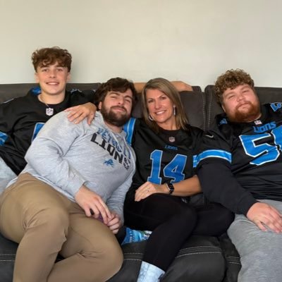 angie_ayre's profile picture. 