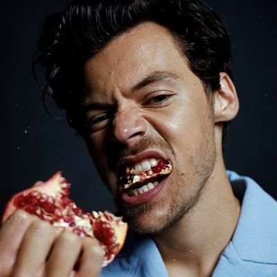 hesinart's profile picture. 