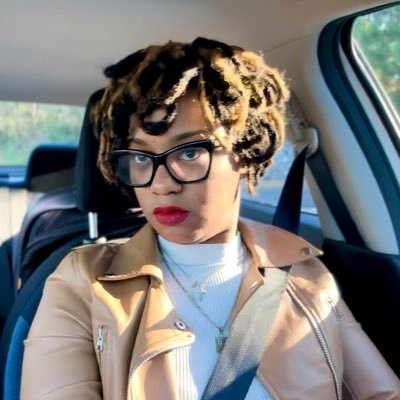 kontortwkalise's profile picture. 🎬 Founder, Creator & Host Kontortion with Kalise | This Is Healing 🎙️ 🌎 330K+ across all platforms | Yoga & Flexibility 🧘🏽‍♀️