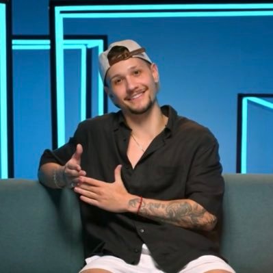 viniciusgdeo's profile picture. Assistam no @Globoplay