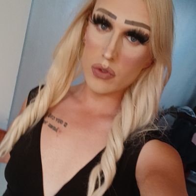 SarahToninTS's profile picture. Trans Woman living her authentic self 🏳️‍⚧️. Rihanna, Horror & Musical Theatre fan
All socials: SarahToninTS - feel free to add 🫶