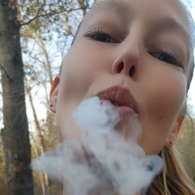 TerpSiren's profile picture. 🌿Content Creator. Age 21+ @_galactic_budz  @piecemakergear1  
SEE HIGHLIGHTS 4 ALL MY CONTENT BACKUP ACCOUNT: @terp_siren💗😘