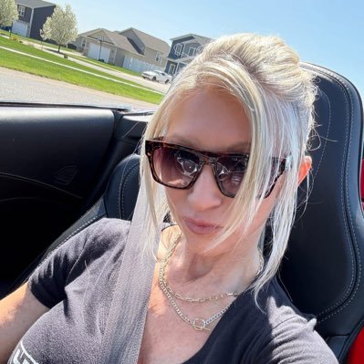 dinahkoch7266's profile picture. 