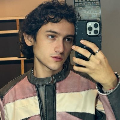 skyferrori's profile picture. artist https://t.co/uxco4Whrqp leonmedia5503@gmail.com