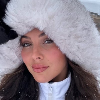 CristineM528's profile picture. 🇺🇸  Businesswoman  🚫PORN 
Widowed
#Patriotic
#Americans