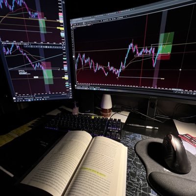 VolenteVintage's profile picture. 33.