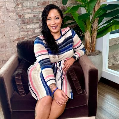 Tendin2's profile picture. I talk a lot. #Tedx Speaker , Host, Tendin2 Yo Business Co-Host, @queensotyardpod #WSSUAlum #Futurist #HBCUSportsLover #USAFVet