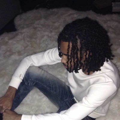 bluntedknife's profile picture. 