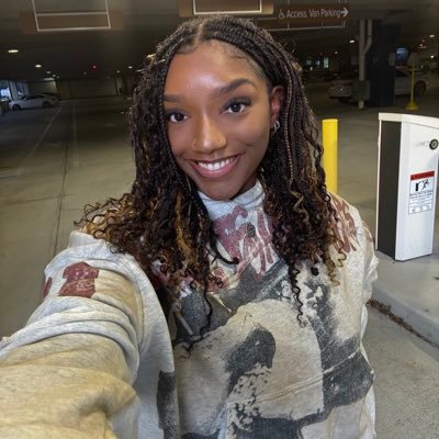 _L0VEEKAY's profile picture. Psalms 46:5 | 757 📍| Nurse 🩺 | Subscribe to my youtube channel 🤍