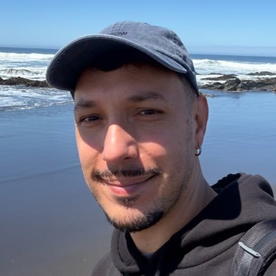 inviernista's profile picture. 